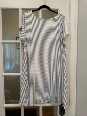 Old Navy White Dress with Black Stripes